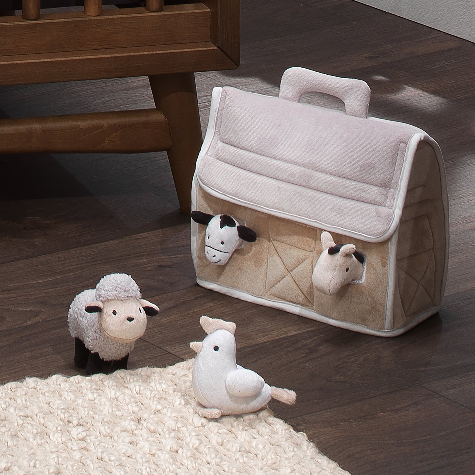 Grange en peluche de la ferme pour bébé avec animaux