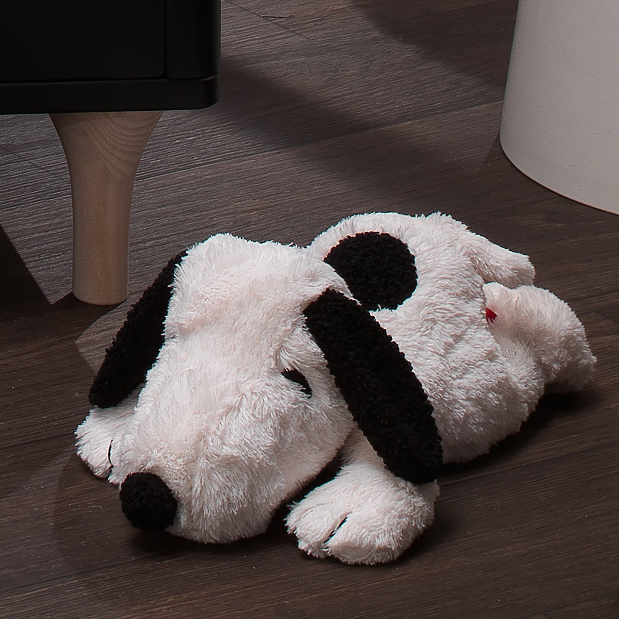 Peluche chien blanc aux oreilles tombantes